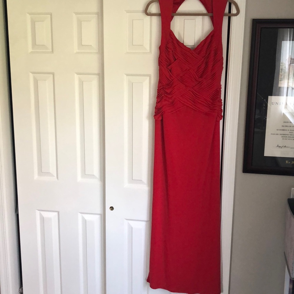 Laundry by Shelli Segal red gown size 4